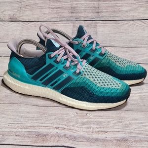 Womens Adidas Ultraboost Running Shoes Size 8.5